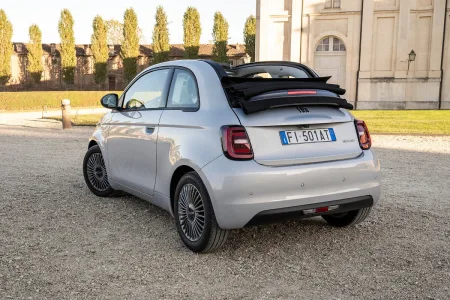 2026-fiat-500-hybrid-07