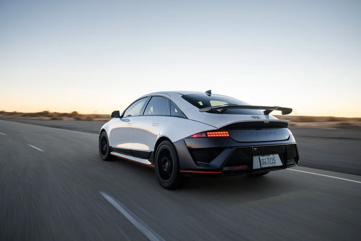 2026-hyundai-ioniq-6-n-2