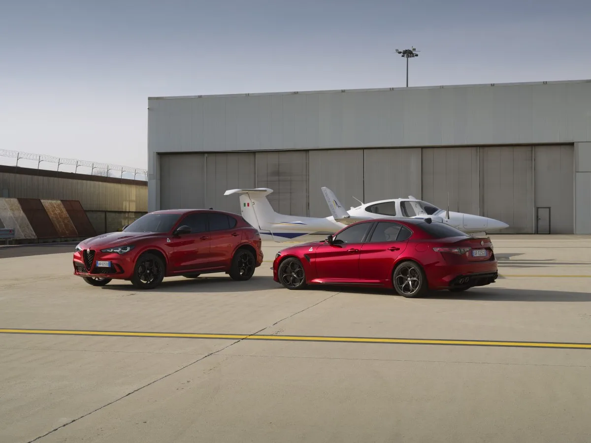 alfa_romeo_giulia-quadrifoglio_collezione-a-alfa_romeo_stelvio-quadrifoglio_collezione