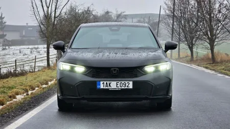 test-honda-civic-ehev-2-0-i-mmd-hybrid-2026-2