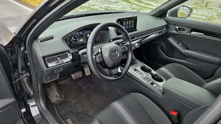 test-honda-civic-ehev-2-0-i-mmd-hybrid-2026-13