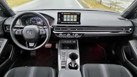 test-honda-civic-ehev-2-0-i-mmd-hybrid-2026-15