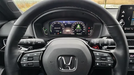test-honda-civic-ehev-2-0-i-mmd-hybrid-2026-16