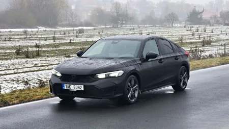 test-honda-civic-ehev-2-0-i-mmd-hybrid-2026-3