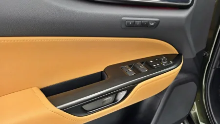 test-lexus-nx-350h-4x4-e-four-hybrid-2026-15