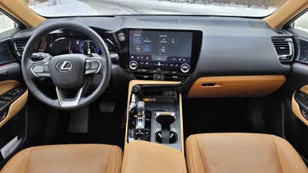 test-lexus-nx-350h-4x4-e-four-hybrid-2026-18