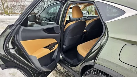 test-lexus-nx-350h-4x4-e-four-hybrid-2026-25