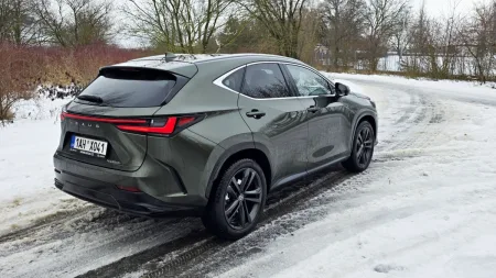 test-lexus-nx-350h-4x4-e-four-hybrid-2026-5