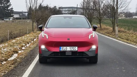 test-lynk-co-02-elektromobil-2026