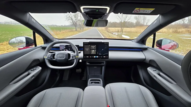 test-lynk-co-02-elektromobil-2026-20