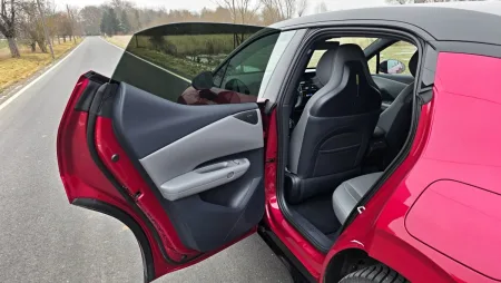 test-lynk-co-02-elektromobil-2026-29