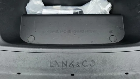 test-lynk-co-02-elektromobil-2026-36