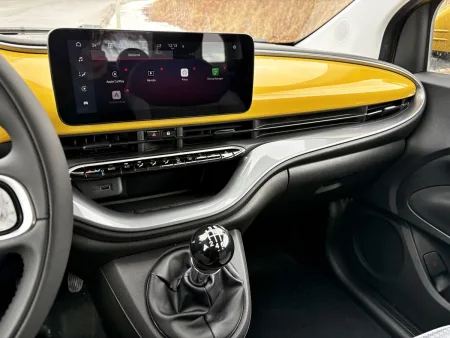 test-2026-fiat-500-hybrid-20