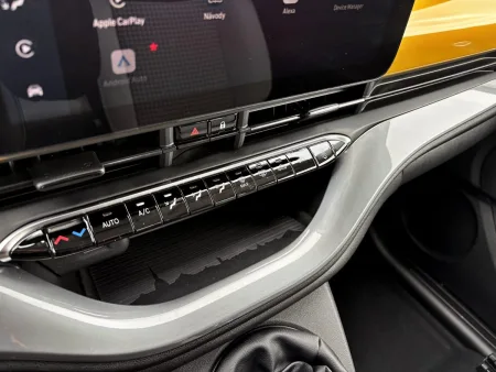 test-2026-fiat-500-hybrid-21