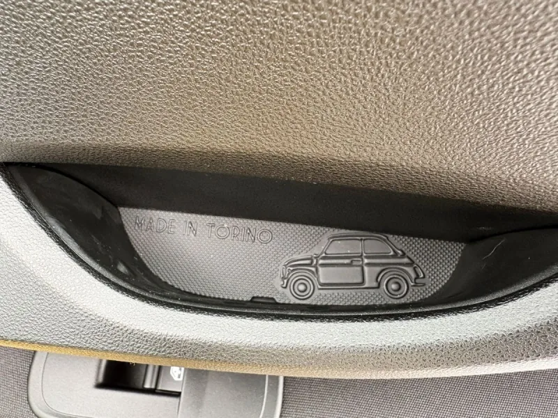 test-2026-fiat-500-hybrid-29