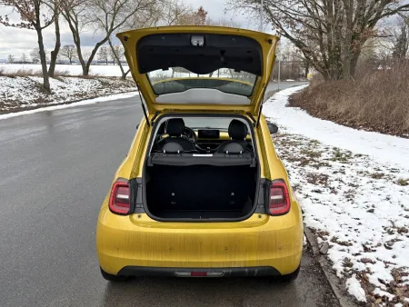 test-2026-fiat-500-hybrid-31