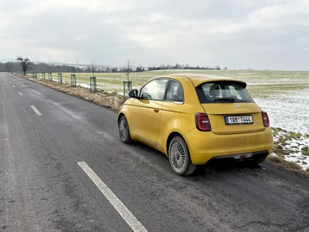 test-2026-fiat-500-hybrid-35