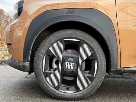 test-2026-fiat-grande-panda-12-hybrid-10