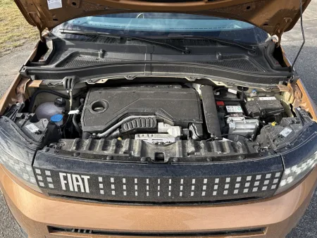 test-2026-fiat-grande-panda-12-hybrid-33