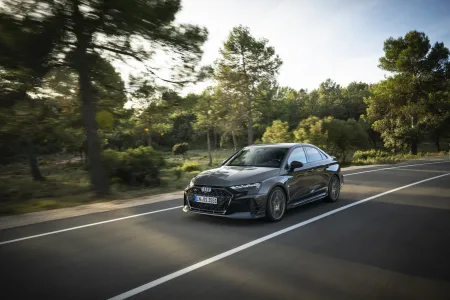 audi-rs-3-sedan-competition-limited-2