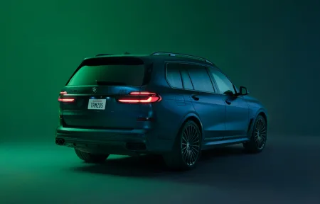 2026-bmw-alpina-xb7-manufaktur-4