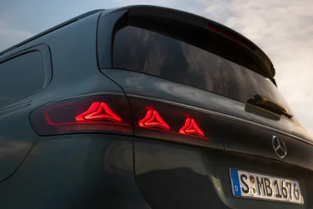 2026-mercedes-benz-gls-facelift-11