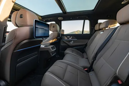 2026-mercedes-benz-gls-facelift-18