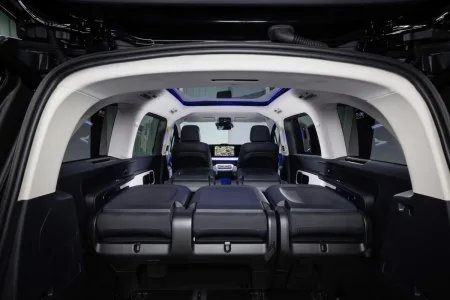 2026-mercedes-benz_vle-16