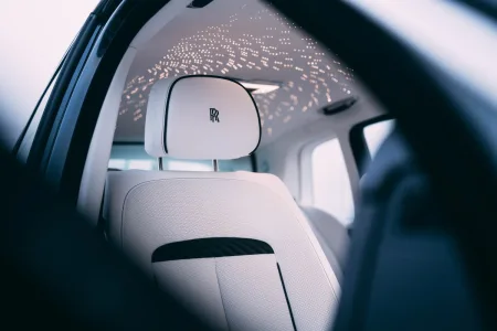 2026-rolls-royce-presents-cullinan-yachting-9