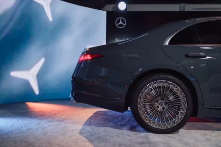 2026-mercedes-benz-tridy-s-facelift-v-praze-10