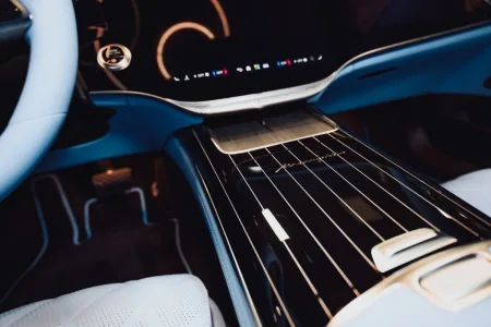 2026-mercedes-benz-tridy-s-facelift-v-praze-19