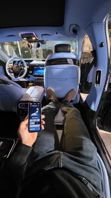 2026-mercedes-benz-tridy-s-facelift-v-praze-26