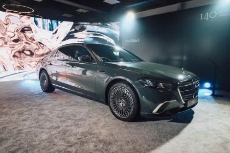 2026-mercedes-benz-tridy-s-facelift-v-praze-7