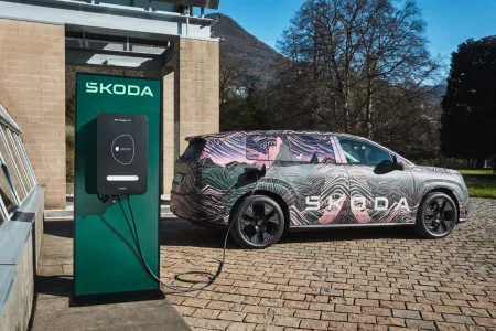 2026-teaser-skoda-peaq-elektromobil-2
