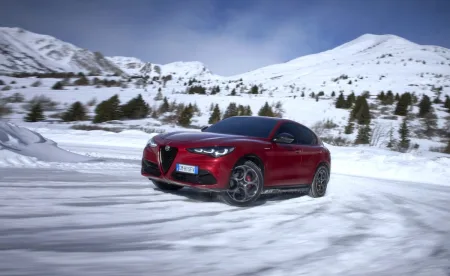 alfa-romeo-stelvio-q4-predek