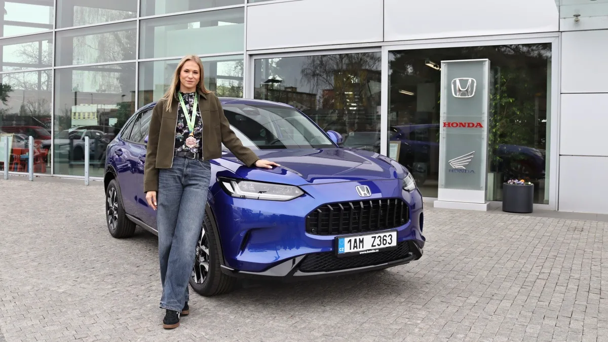 amalie-svabikova-honda-zr-v-ehev-1