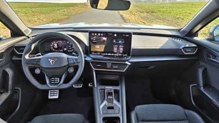 test-2026-cupra-formentor-e-hybrid-272-k-12