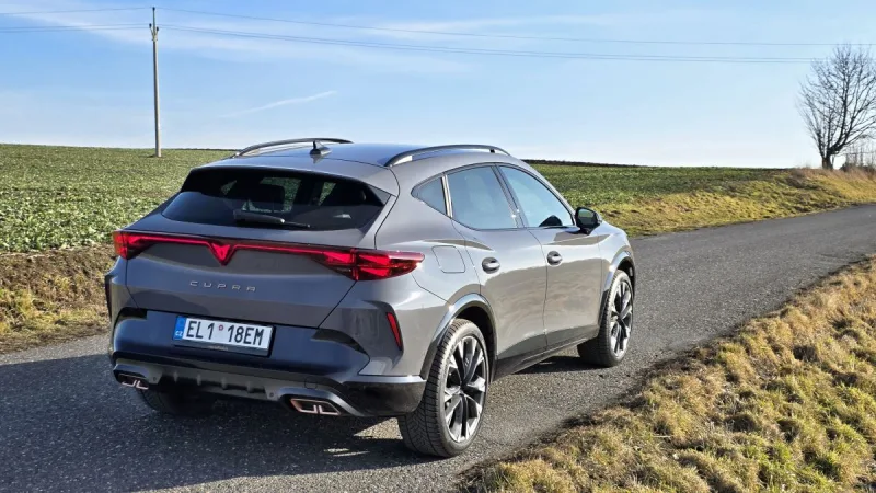test-2026-cupra-formentor-e-hybrid-272-k-3