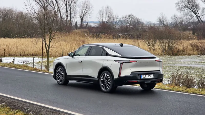 test-2026-ds-n8-long-range-elektromobil-4