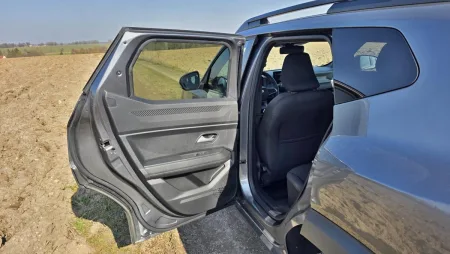 test-2026-dacia-duster-hybrid-g-150-4x4-32