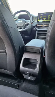 test-2026-dacia-duster-hybrid-g-150-4x4-34