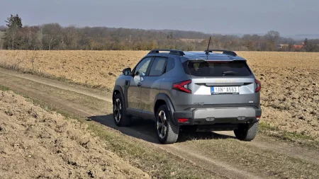 test-2026-dacia-duster-hybrid-g-150-4x4-6