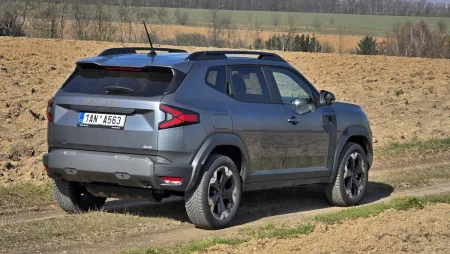 test-2026-dacia-duster-hybrid-g-150-4x4-8
