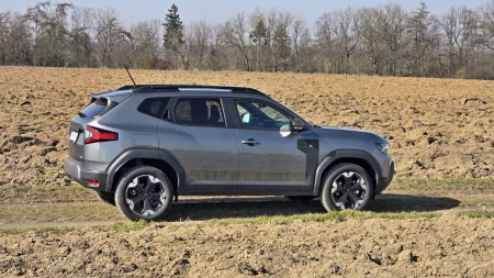 test-2026-dacia-duster-hybrid-g-150-4x4-9