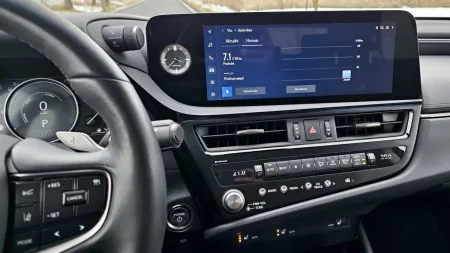 test-2026-lexus-es-300h-18