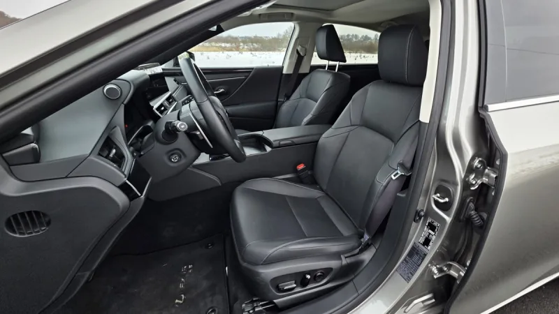 test-2026-lexus-es-300h-22