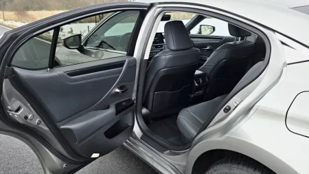 test-2026-lexus-es-300h-23