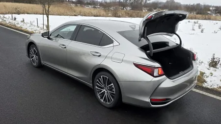 test-2026-lexus-es-300h-27