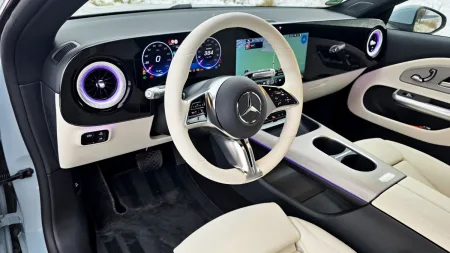 test-2026-mercedes-benz-cla-250-eq-elektromobil-18