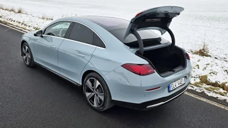test-2026-mercedes-benz-cla-250-eq-elektromobil-31